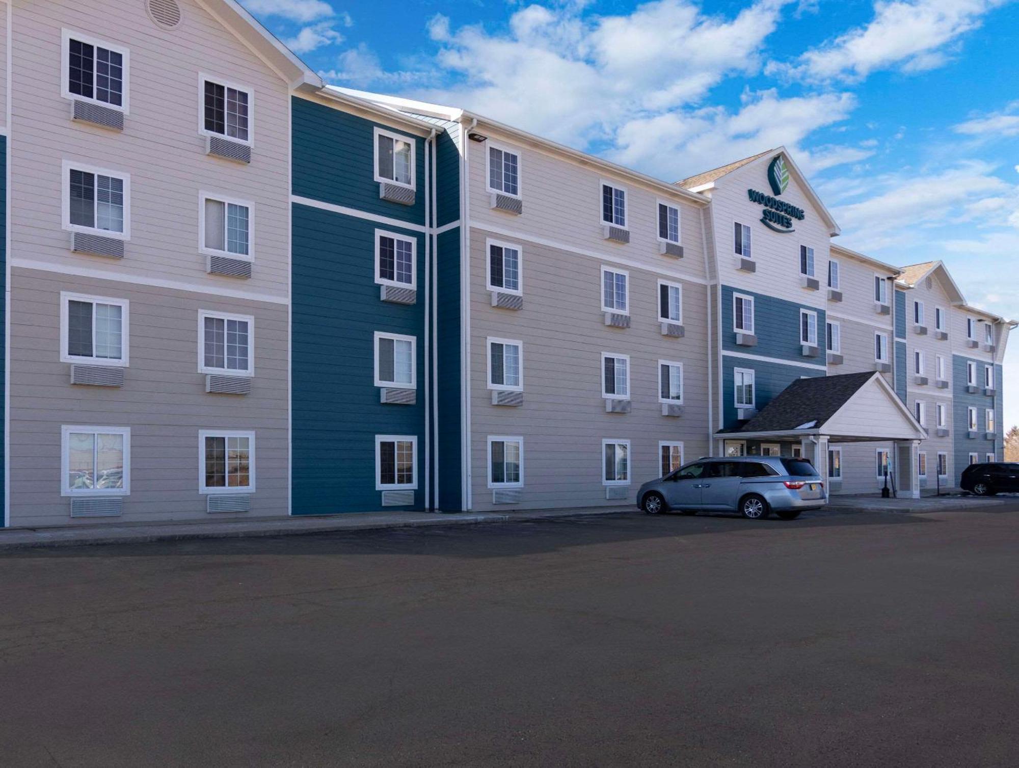Woodspring Near Hotel 2*