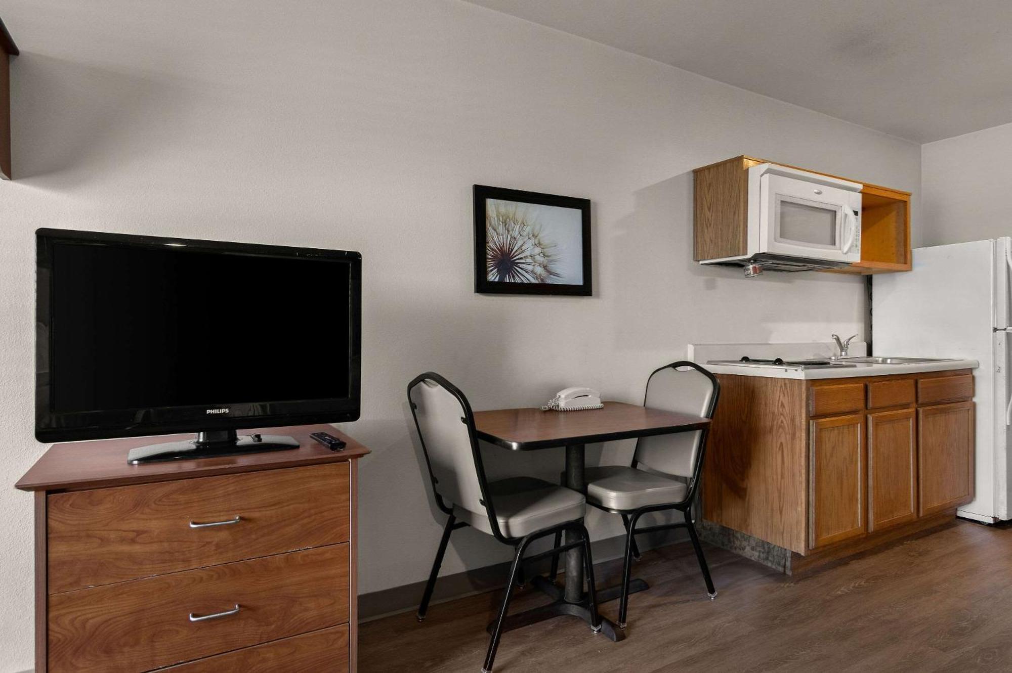 Hotel Woodspring Near