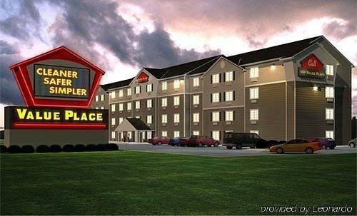 Woodspring Near Hotel Champaign